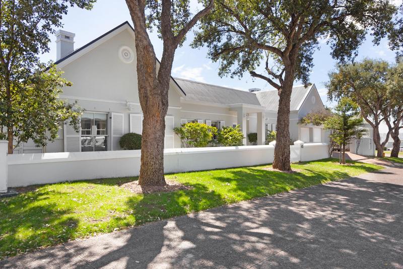 4 Bedroom Property for Sale in Steenberg Estate Western Cape